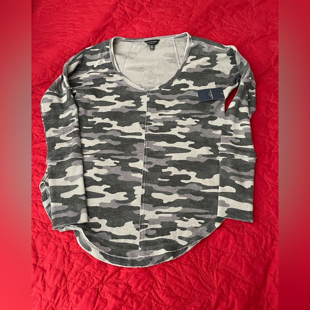 NWT LUCKY BRAND THERMAL TYPE TOP